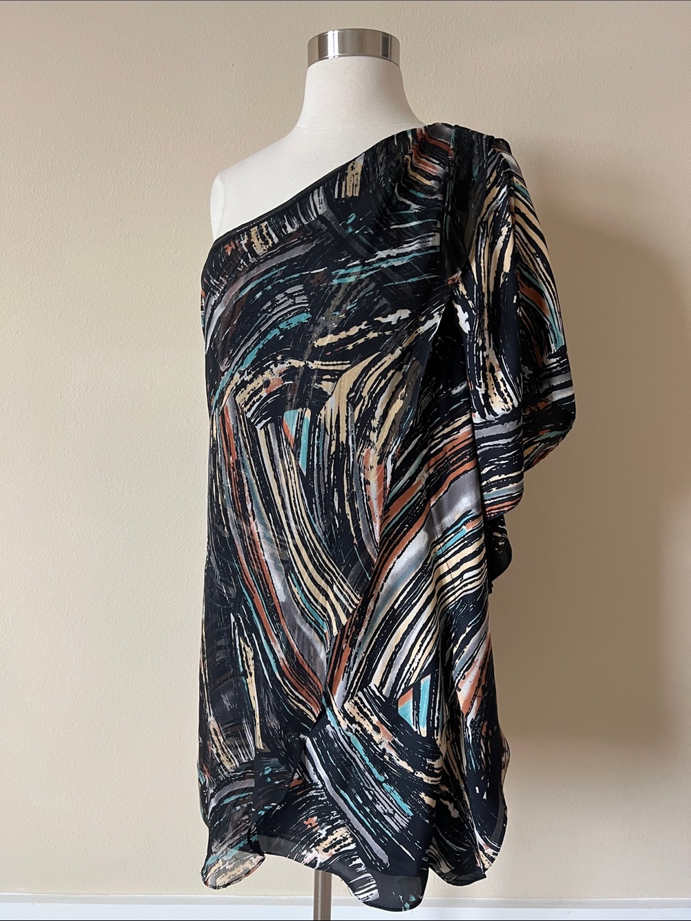 One-Shoulder Abstract Print Dress